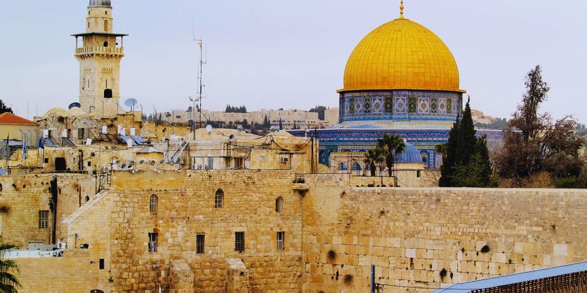 Bulog Jakarta-Banten Siap Salurkan Bantuan 10 Ribu Ton Beras untuk Palestina